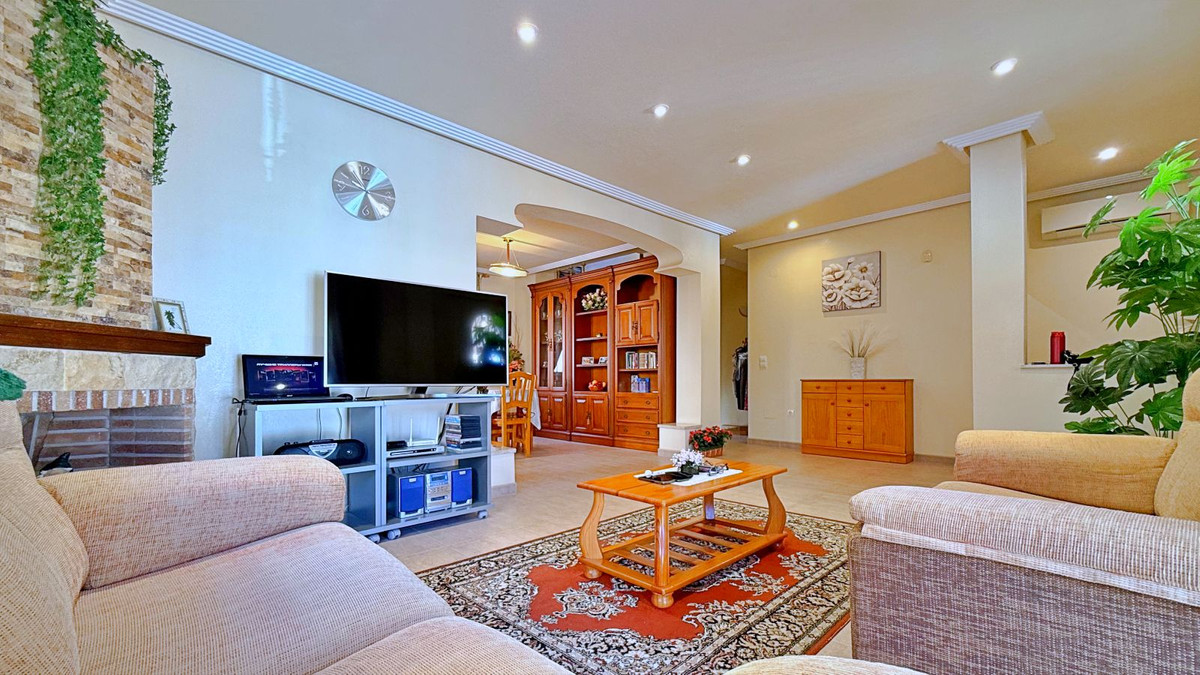 4 Bed Townhouse for sale in Orihuela Costa Costa Blanca, Alicante, Spain