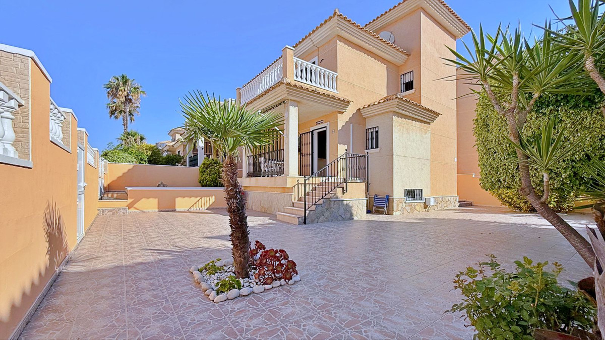 4 Bed Townhouse for sale in Orihuela Costa Costa Blanca, Alicante, Spain