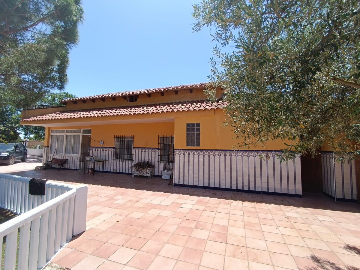 Se vende Villa - Chalet de 6 dormitorios en Costa Calida, Murcia, España