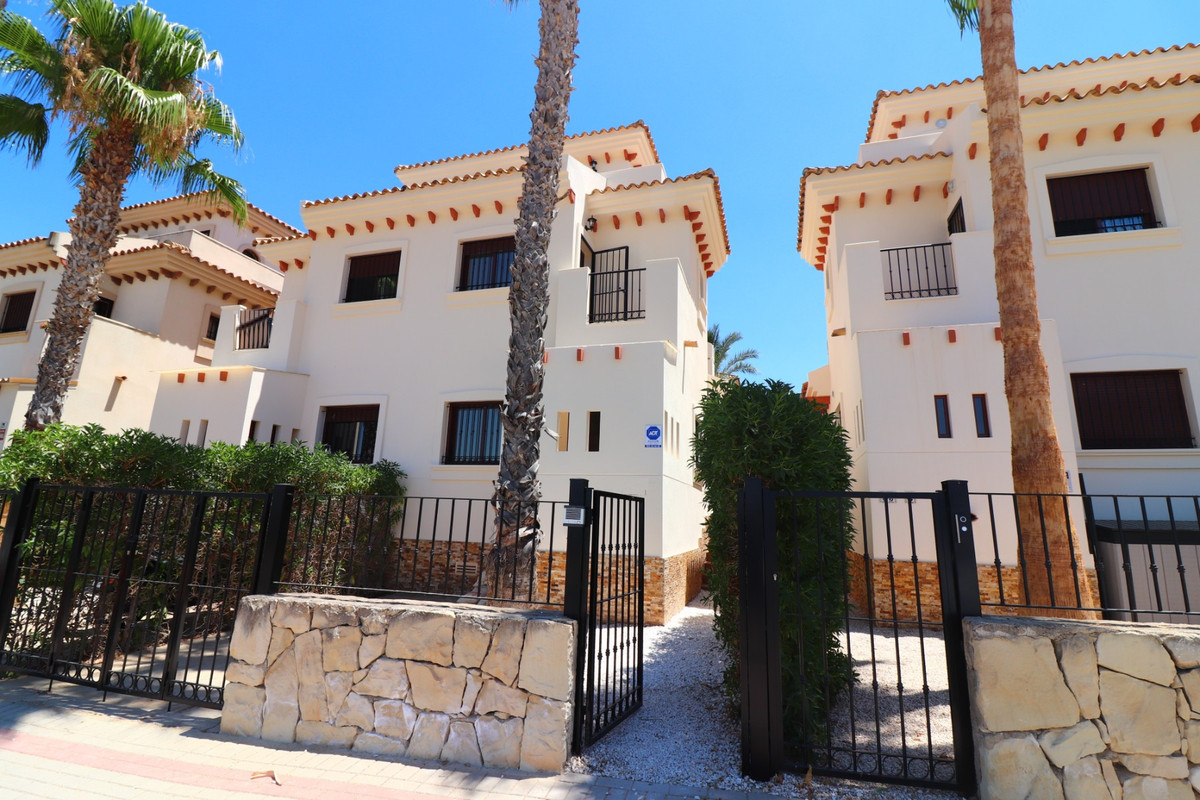 3 Bed Townhouse for sale in Algorfa Costa Blanca, Alicante, Spain