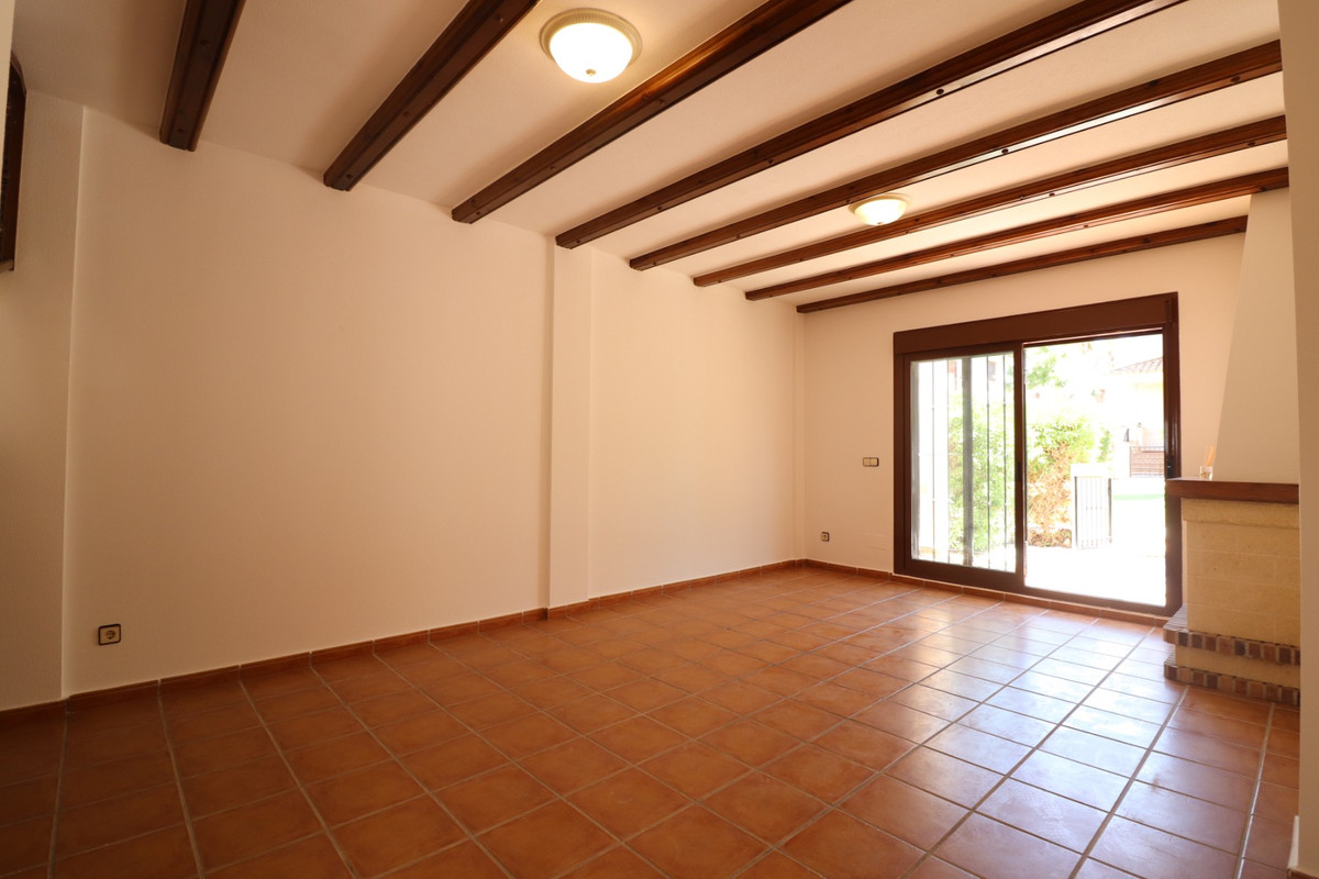 3 Bed Townhouse for sale in Algorfa Costa Blanca, Alicante, Spain