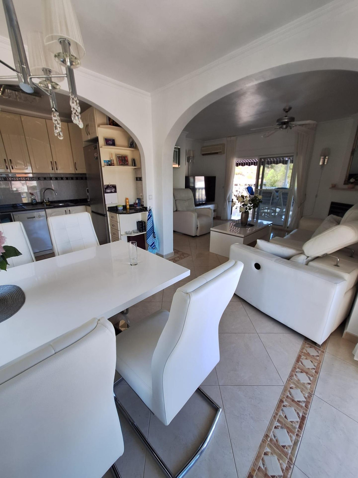 4 Bed Townhouse for sale in La Nucia Costa Blanca, Alicante, Spain