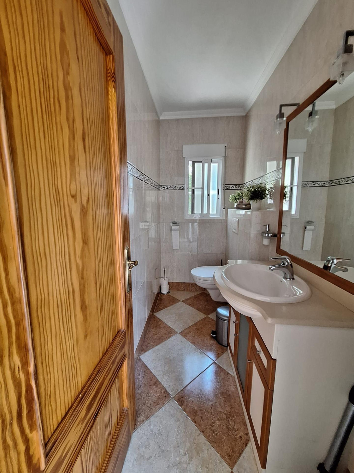 4 Bed Townhouse for sale in La Nucia Costa Blanca, Alicante, Spain