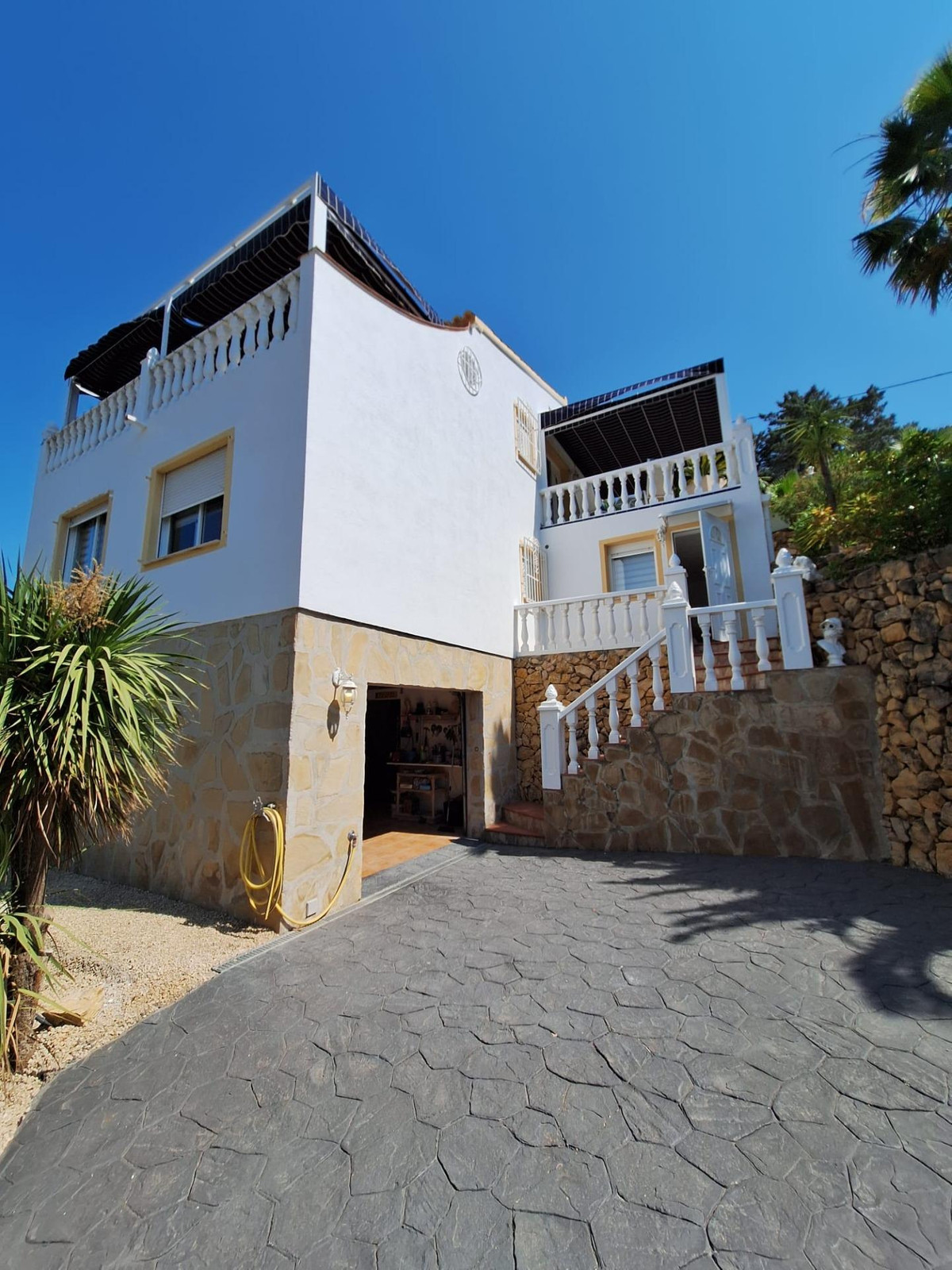 4 Bed Townhouse for sale in La Nucia Costa Blanca, Alicante, Spain