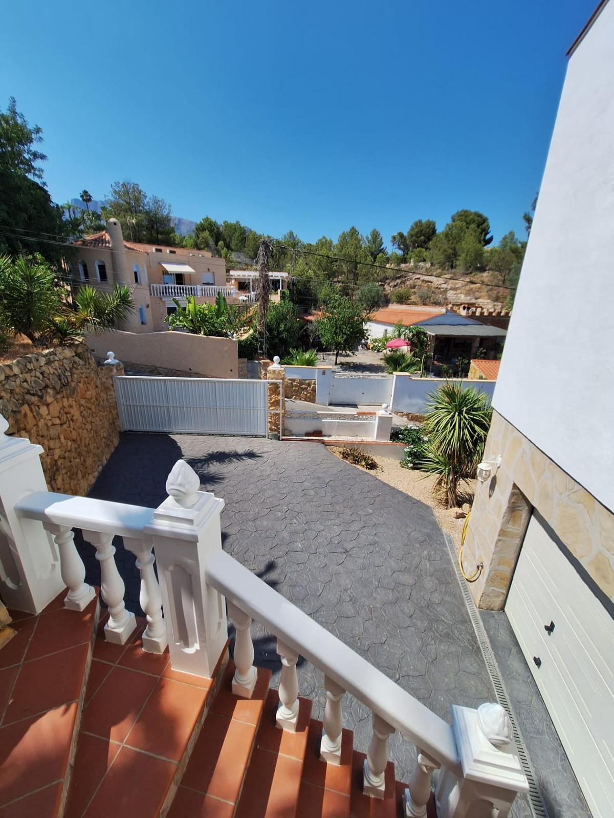 4 Bed Townhouse for sale in La Nucia Costa Blanca, Alicante, Spain