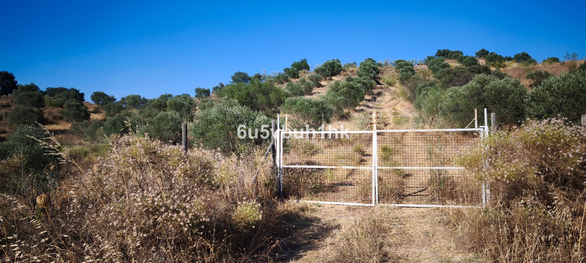 Se vende Terreno Rustico  en Costa Del Sol, Málaga, España