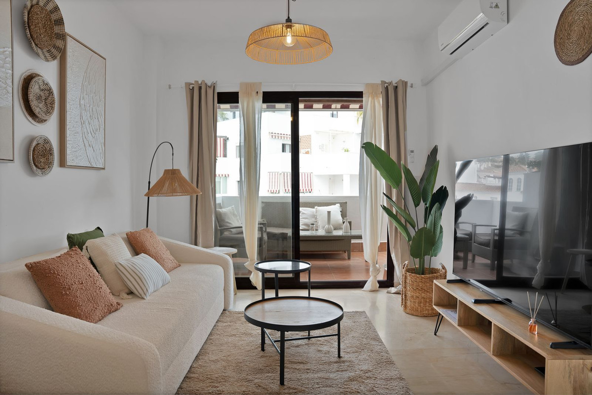 2 Bed Apartment for sale in Riviera Del Sol Costa Del Sol, Málaga, Spain
