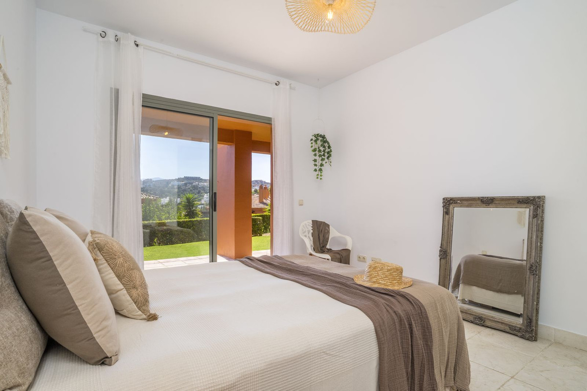 2 Bed Apartment for sale in Atalaya Costa Del Sol, Málaga, Spain