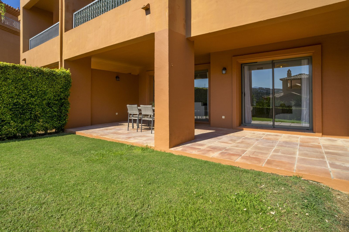 2 Bed Apartment for sale in Atalaya Costa Del Sol, Málaga, Spain