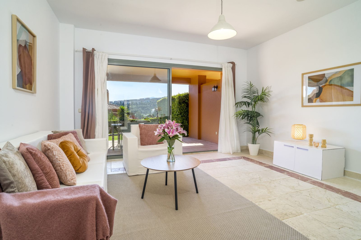 2 Bed Apartment for sale in Atalaya Costa Del Sol, Málaga, Spain