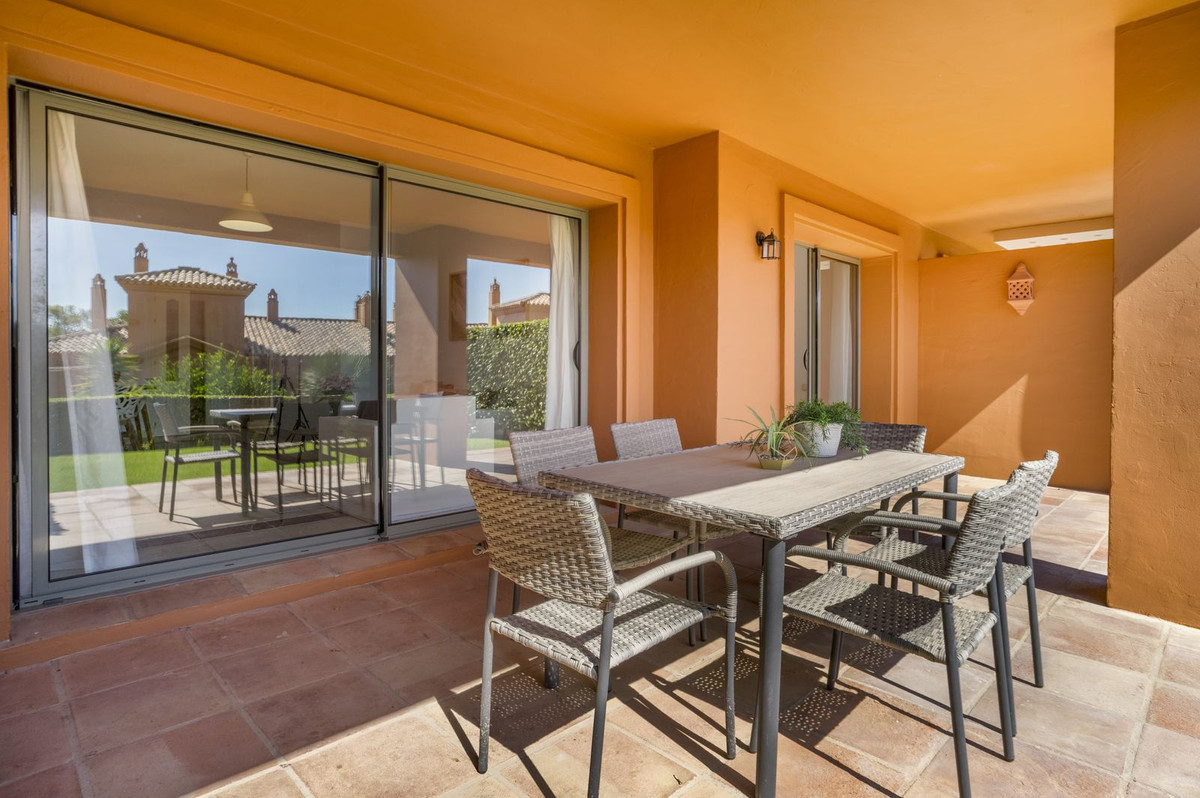 2 Bed Apartment for sale in Atalaya Costa Del Sol, Málaga, Spain