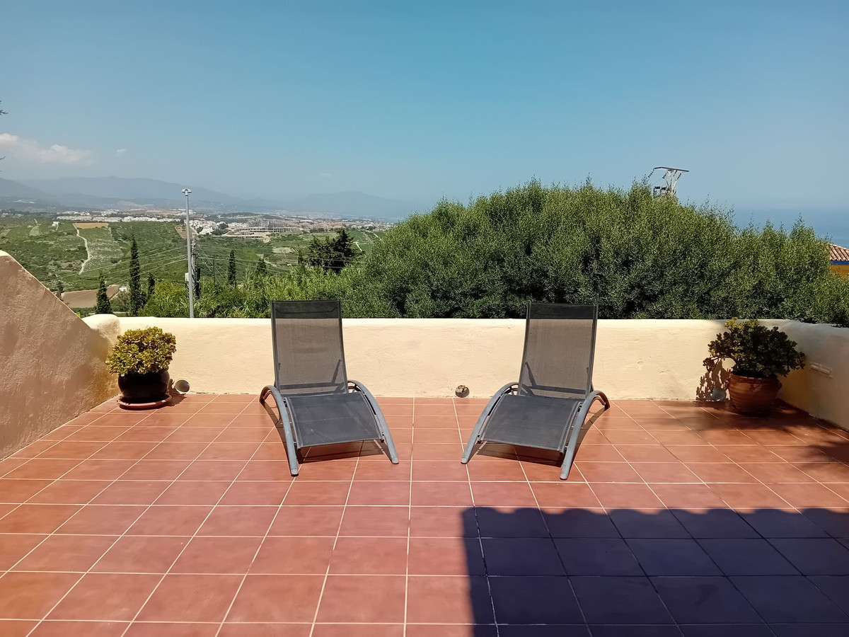 3 Bed Townhouse for sale in Manilva Costa Del Sol, Málaga, Spain