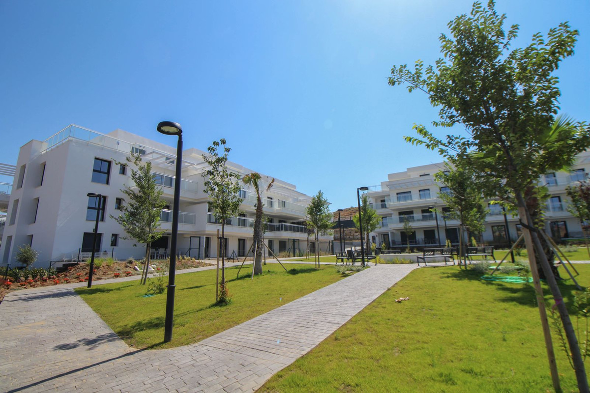 Se vende Apartamento en Planta Última de 3 dormitorios en Costa Del Sol, Málaga, España