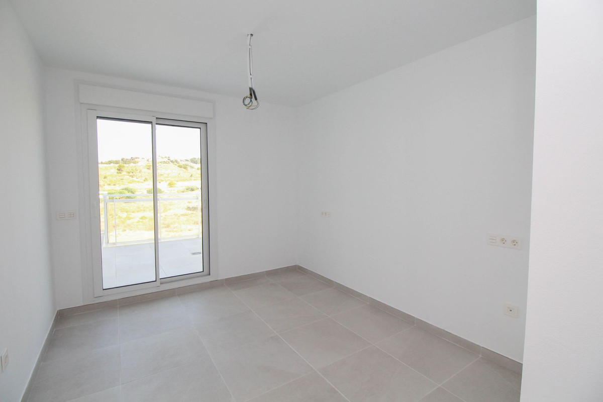 Se vende Apartamento en Planta Última de 3 dormitorios en Costa Del Sol, Málaga, España