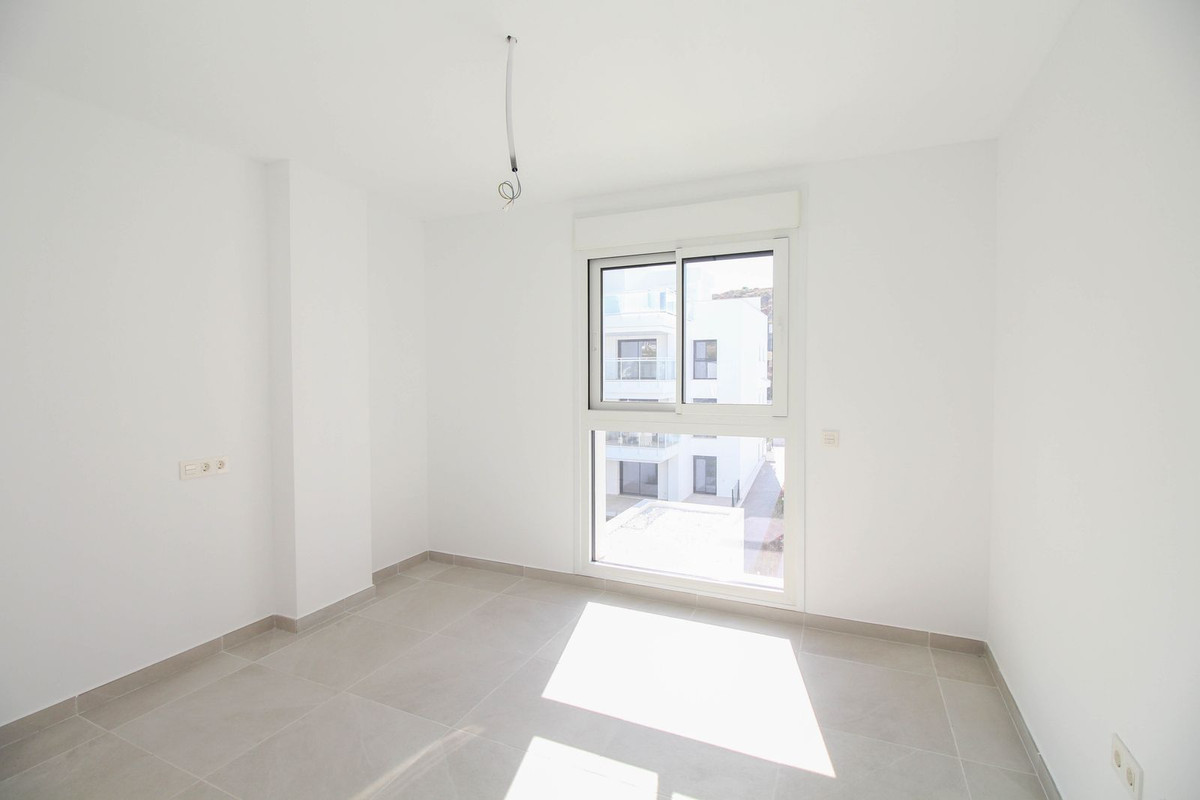 Se vende Apartamento en Planta Última de 3 dormitorios en Costa Del Sol, Málaga, España