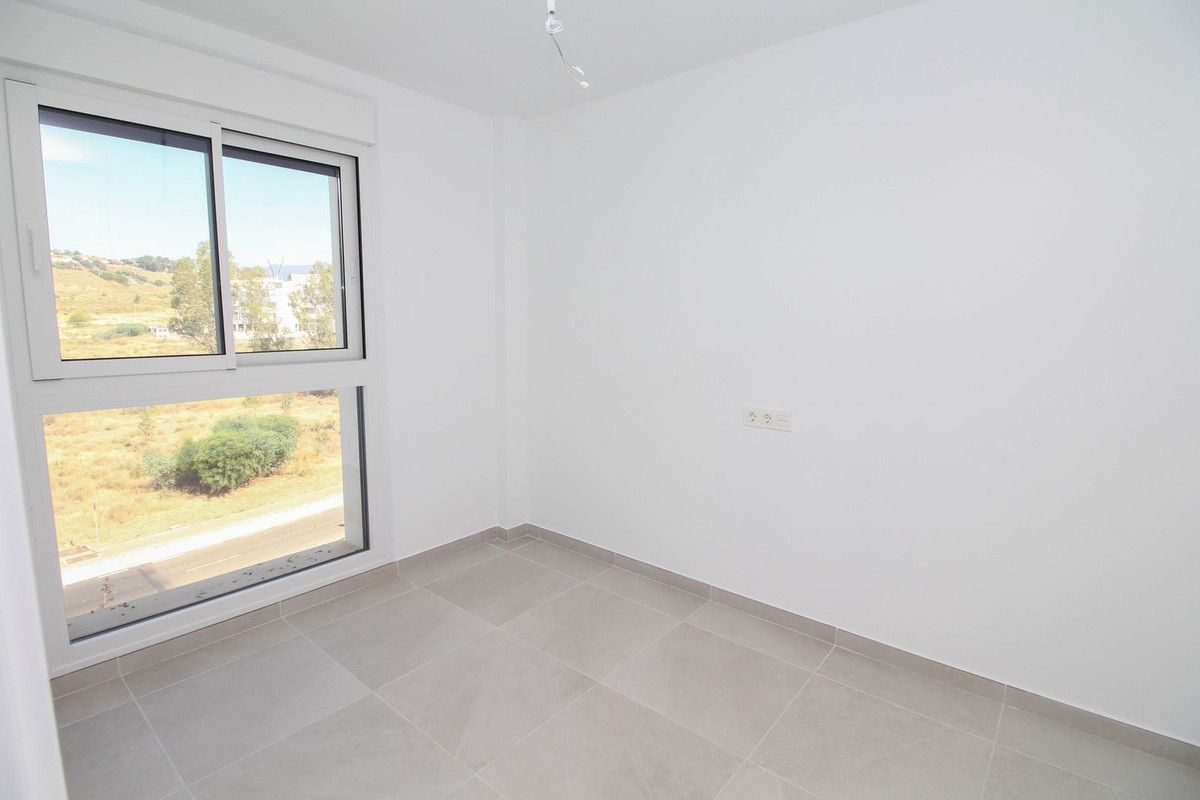 Se vende Apartamento en Planta Última de 3 dormitorios en Costa Del Sol, Málaga, España