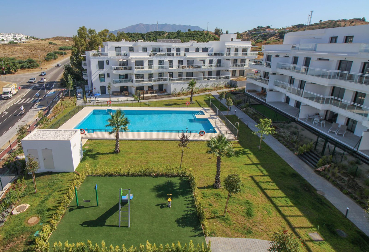 Se vende Apartamento en Planta Última de 3 dormitorios en Costa Del Sol, Málaga, España
