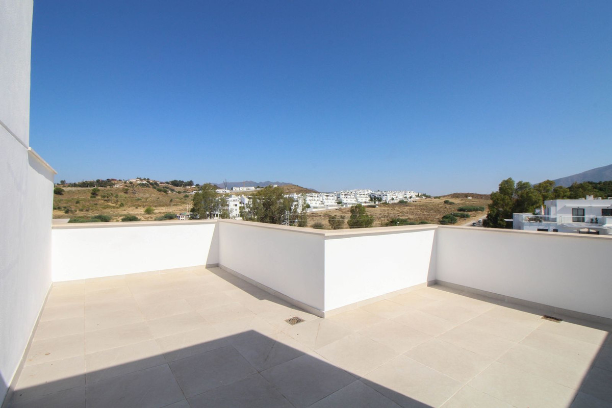 Se vende Apartamento en Planta Última de 3 dormitorios en Costa Del Sol, Málaga, España