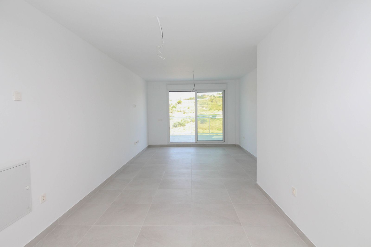Se vende Apartamento en Planta Última de 3 dormitorios en Costa Del Sol, Málaga, España