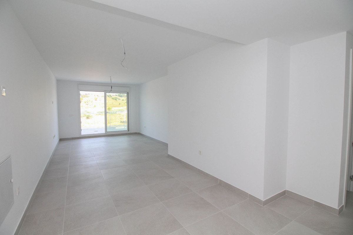 Se vende Apartamento en Planta Última de 3 dormitorios en Costa Del Sol, Málaga, España