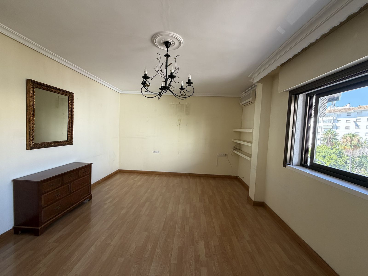 Se vende Apartamento Planta Media de 4 dormitorios en Costa Del Sol, Málaga, España