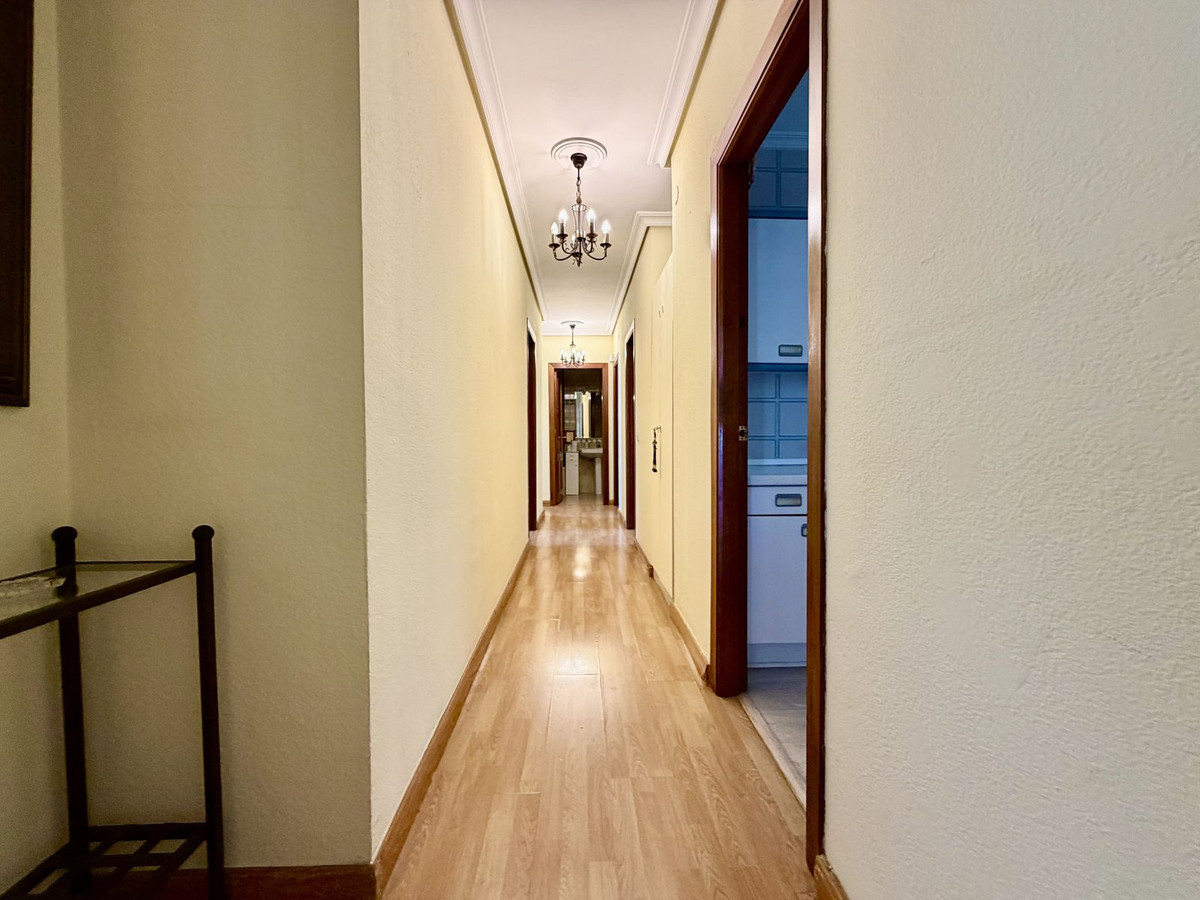 Se vende Apartamento Planta Media de 4 dormitorios en Costa Del Sol, Málaga, España