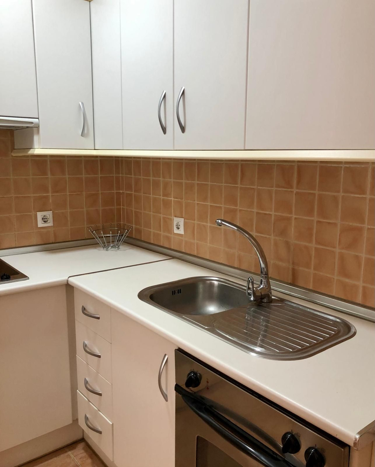 2 Bed Apartment for sale in Estepona Costa Del Sol, Málaga, Spain