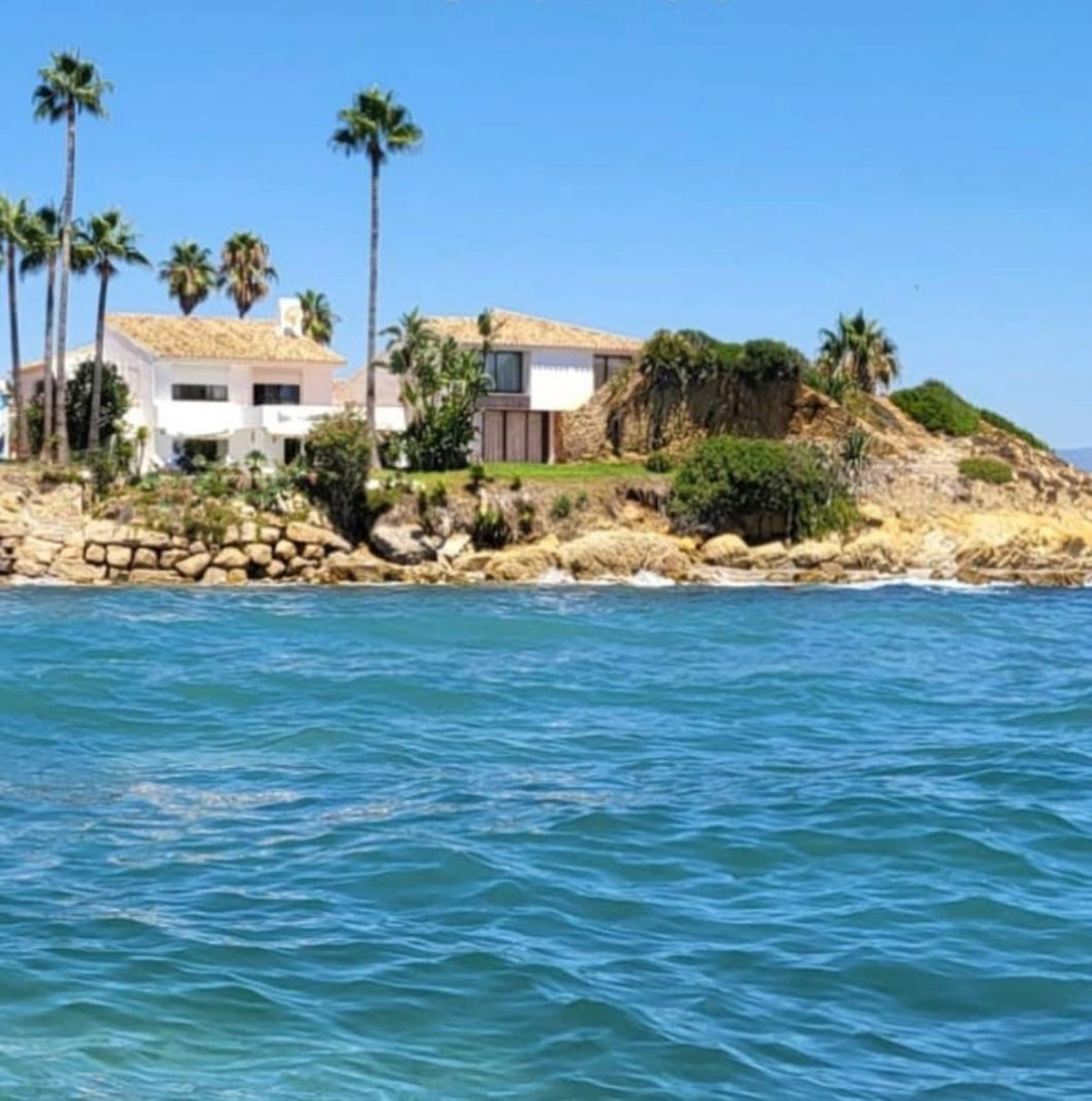 6 Bed Townhouse for sale in Estepona Costa Del Sol, Málaga, Spain