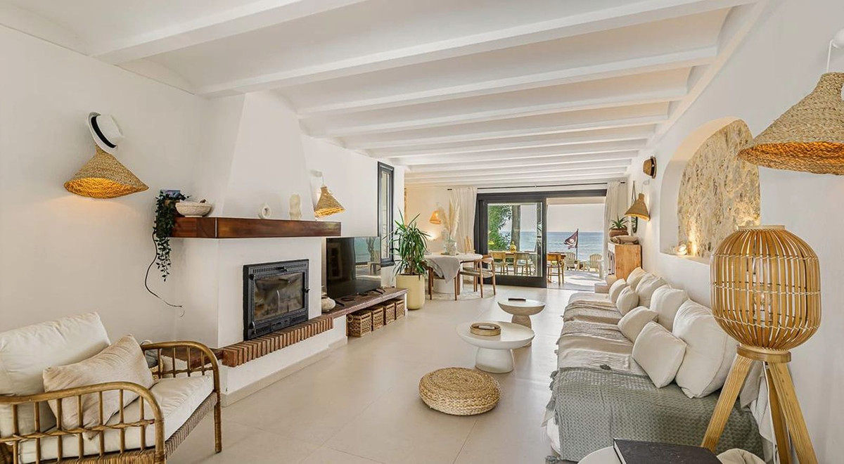 6 Bed Townhouse for sale in Estepona Costa Del Sol, Málaga, Spain