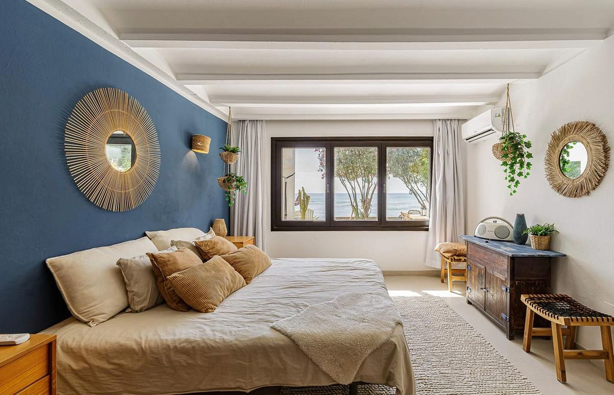 6 Bed Townhouse for sale in Estepona Costa Del Sol, Málaga, Spain