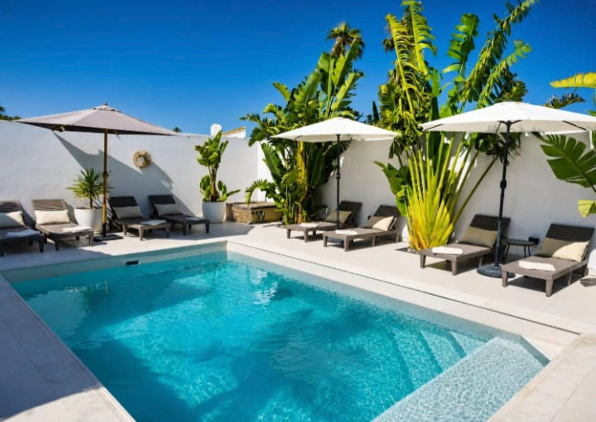 6 Bed Townhouse for sale in Estepona Costa Del Sol, Málaga, Spain