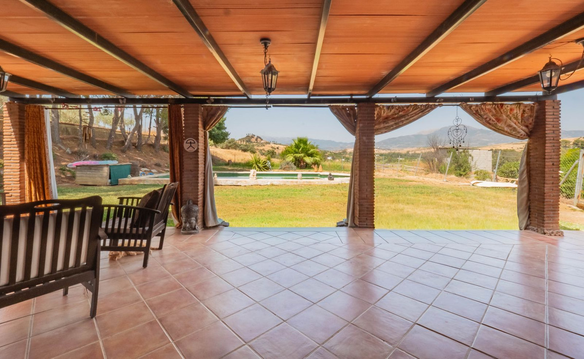 4 Bed Townhouse for sale in Coín Costa Del Sol, Málaga, Spain