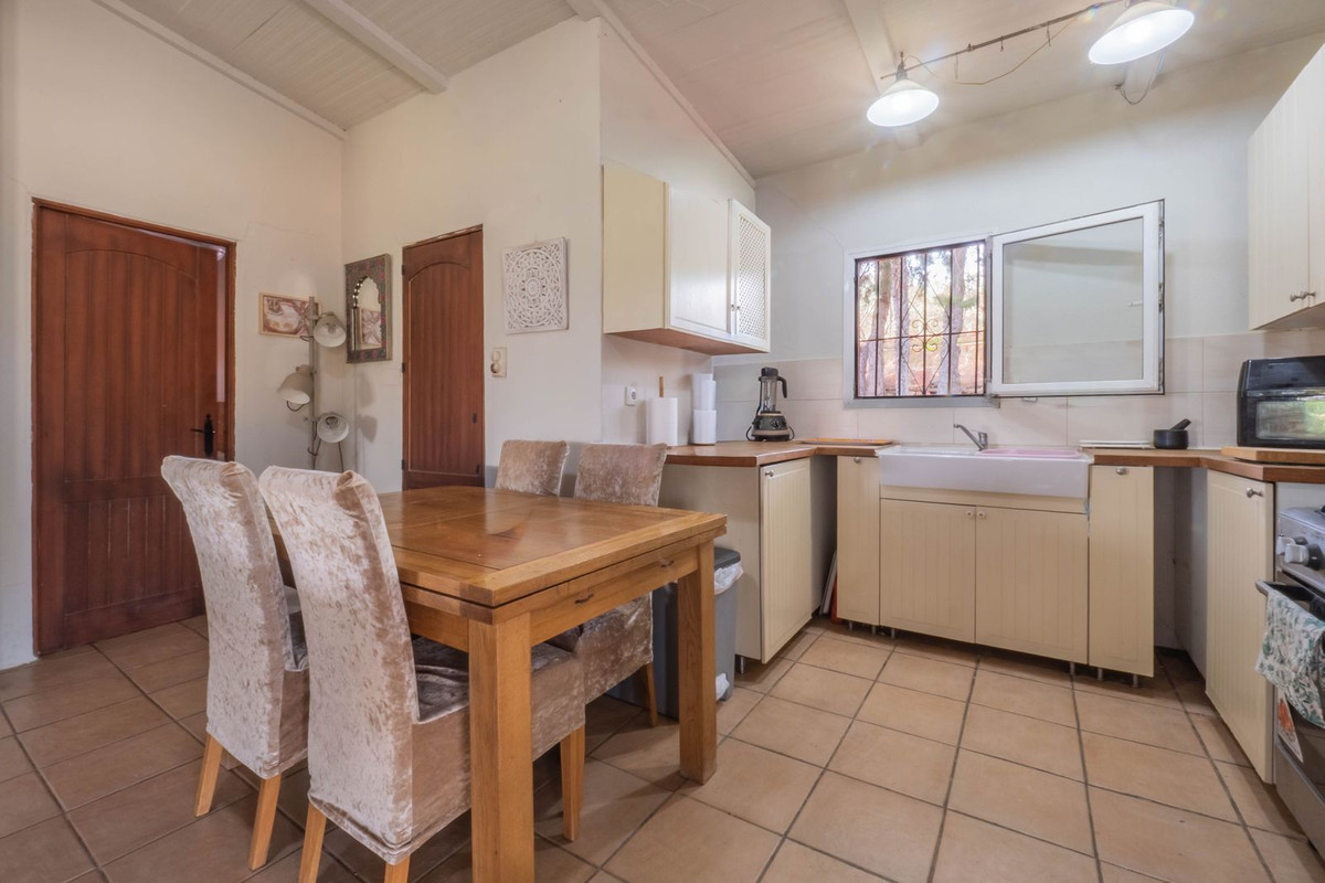 4 Bed Townhouse for sale in Coín Costa Del Sol, Málaga, Spain