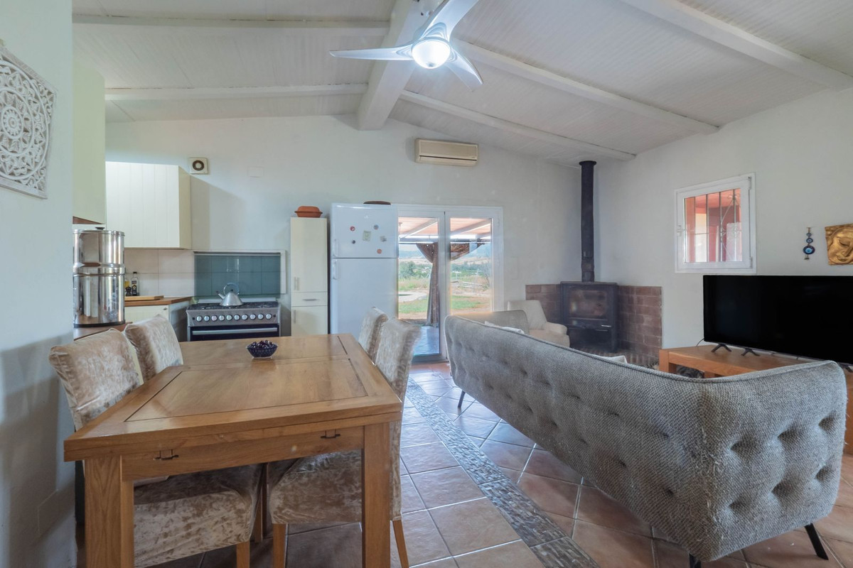 4 Bed Townhouse for sale in Coín Costa Del Sol, Málaga, Spain
