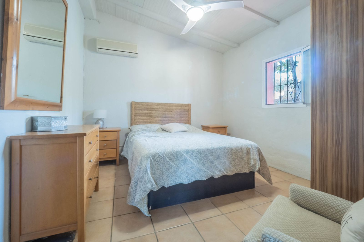 4 Bed Townhouse for sale in Coín Costa Del Sol, Málaga, Spain