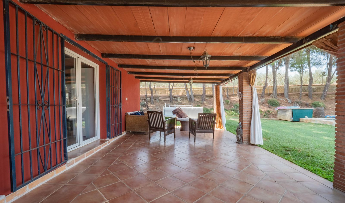 4 Bed Townhouse for sale in Coín Costa Del Sol, Málaga, Spain