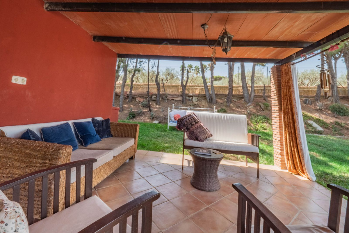 4 Bed Townhouse for sale in Coín Costa Del Sol, Málaga, Spain