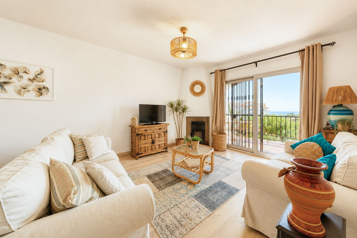 2 Bed Apartment for sale in Riviera Del Sol Costa Del Sol, Málaga, Spain
