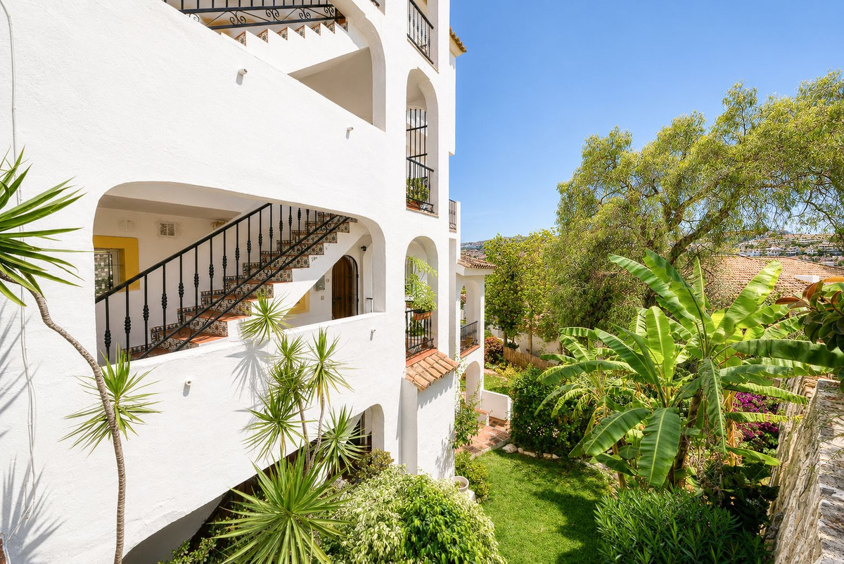 2 Bed Apartment for sale in Riviera Del Sol Costa Del Sol, Málaga, Spain