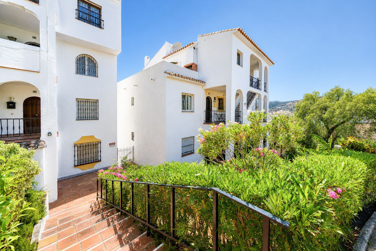 2 Bed Apartment for sale in Riviera Del Sol Costa Del Sol, Málaga, Spain