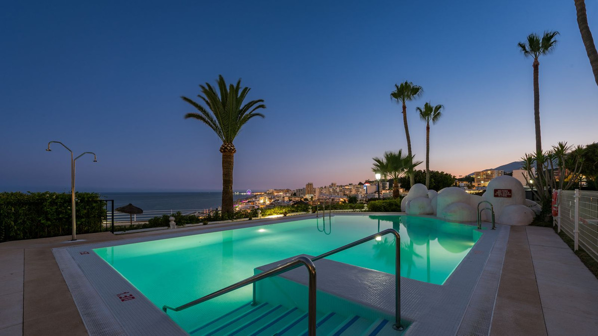 4 Bed Apartment for sale in Torremolinos Costa Del Sol, Málaga, Spain