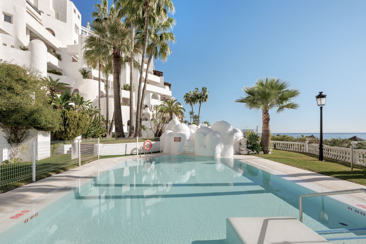 4 Bed Apartment for sale in Torremolinos Costa Del Sol, Málaga, Spain