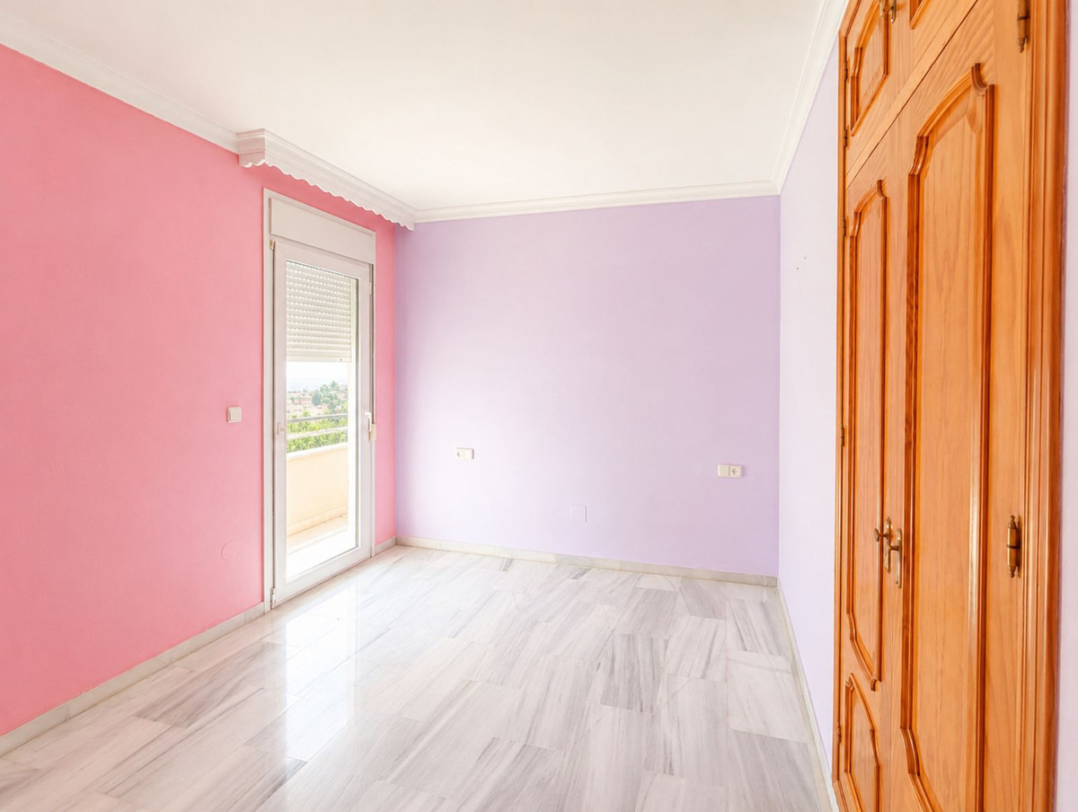 5 Bed Townhouse for sale in Estepona Costa Del Sol, Málaga, Spain