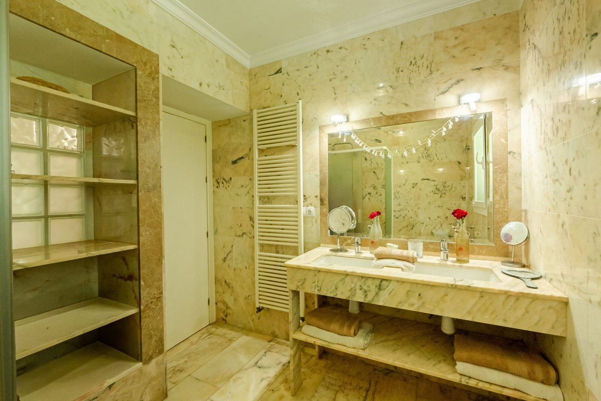 4 Bed Townhouse for sale in San Pedro De Alcántara Costa Del Sol, Málaga, Spain
