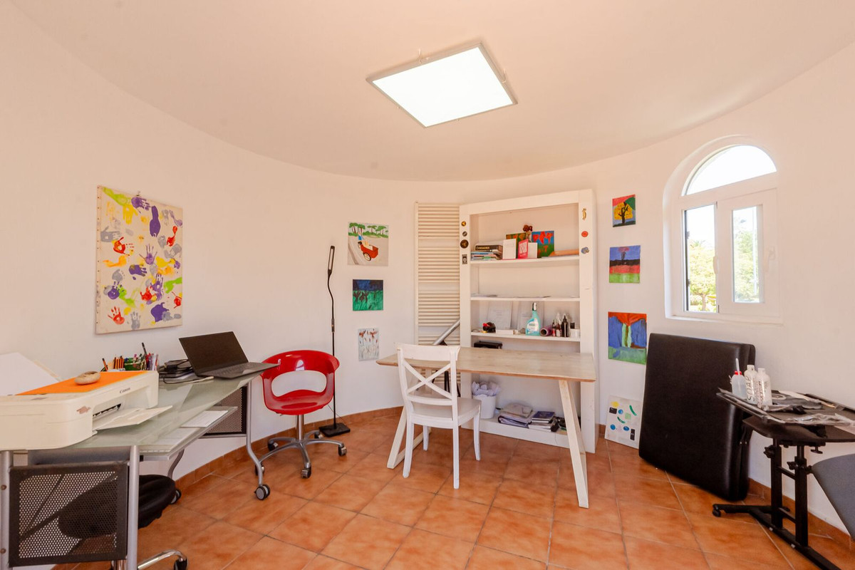 4 Bed Townhouse for sale in San Pedro De Alcántara Costa Del Sol, Málaga, Spain