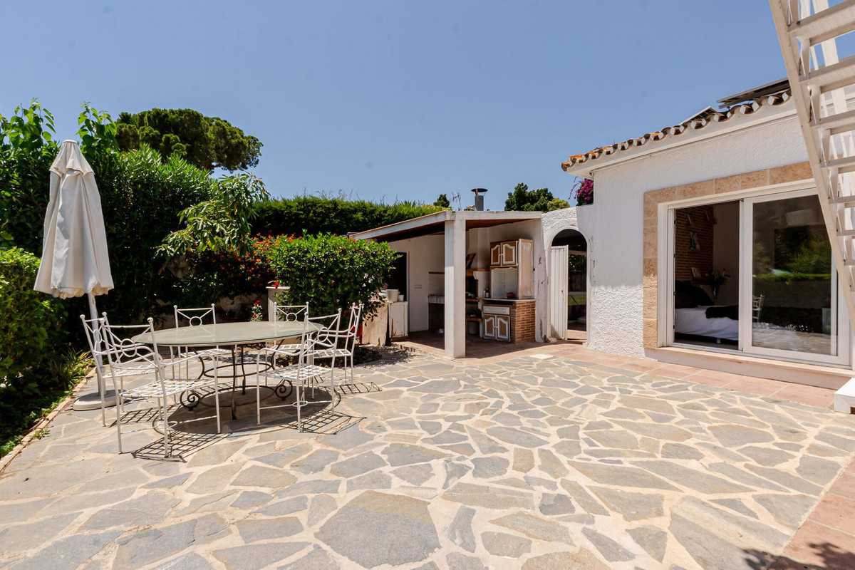 4 Bed Townhouse for sale in San Pedro De Alcántara Costa Del Sol, Málaga, Spain