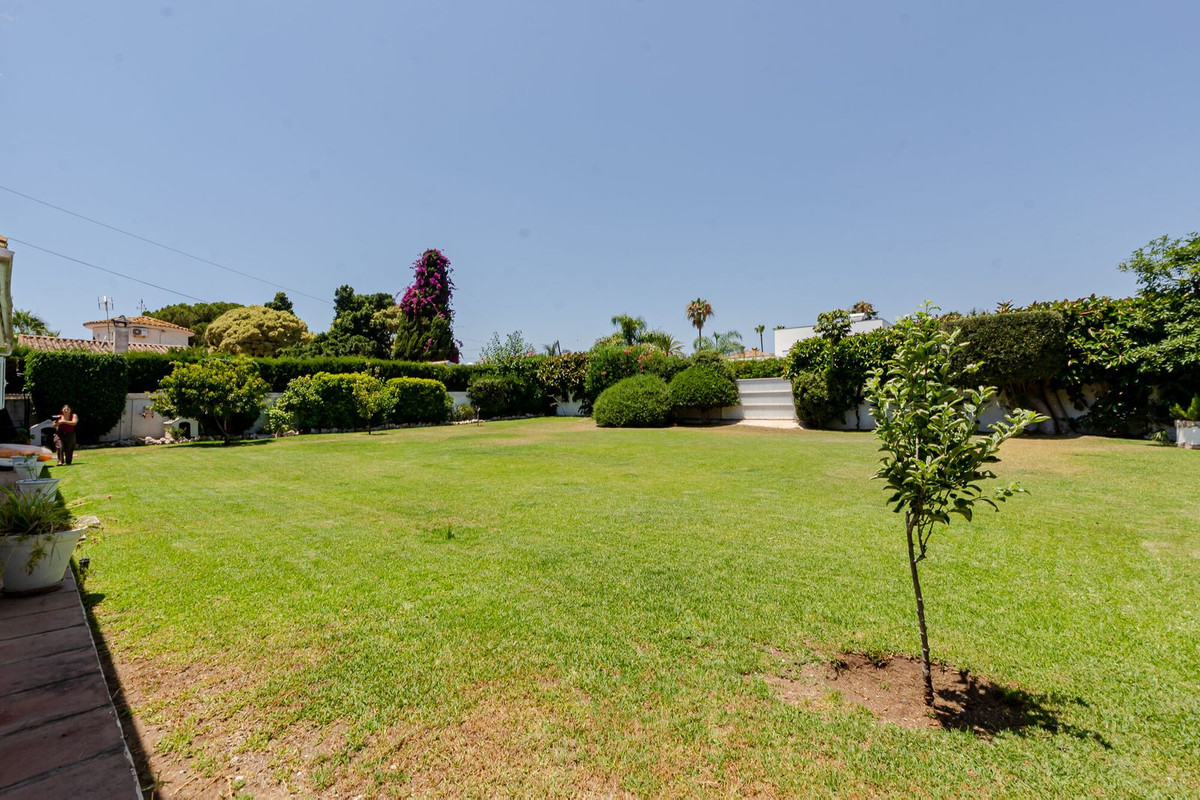 4 Bed Townhouse for sale in San Pedro De Alcántara Costa Del Sol, Málaga, Spain