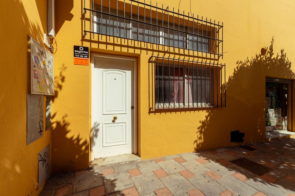 Commercial unit for sale in Fuengirola Costa Del Sol, Málaga, Spain