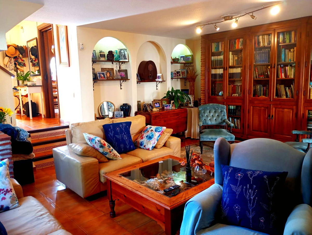 4 Bed Townhouse for sale in Casares Playa Costa Del Sol, Málaga, Spain