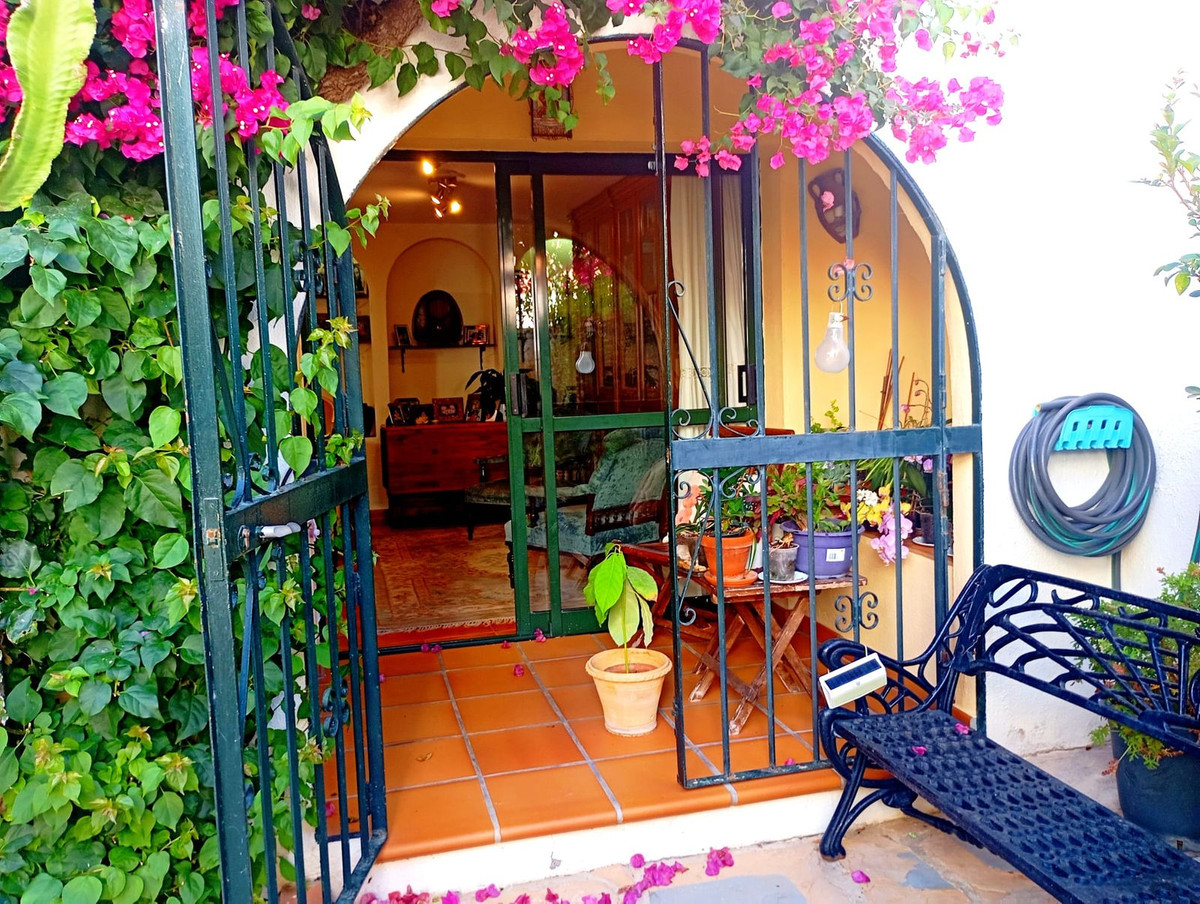 4 Bed Townhouse for sale in Casares Playa Costa Del Sol, Málaga, Spain